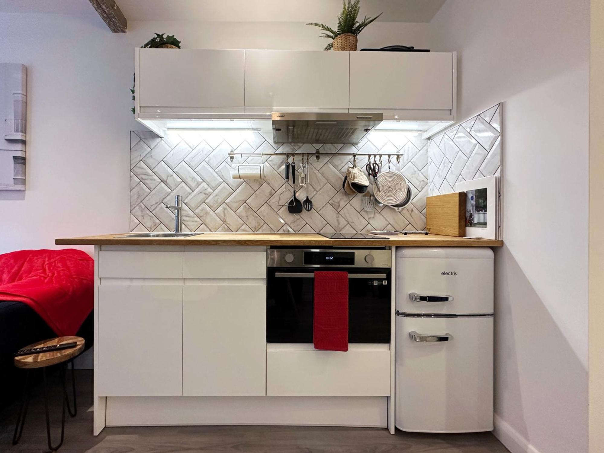 Kensington Studio Hosted By Airoperate Near Notting Hill - 1 Double Bed , 1 Sofa Bed, Ground Floor Apartment Via Private Entrance London Exterior photo