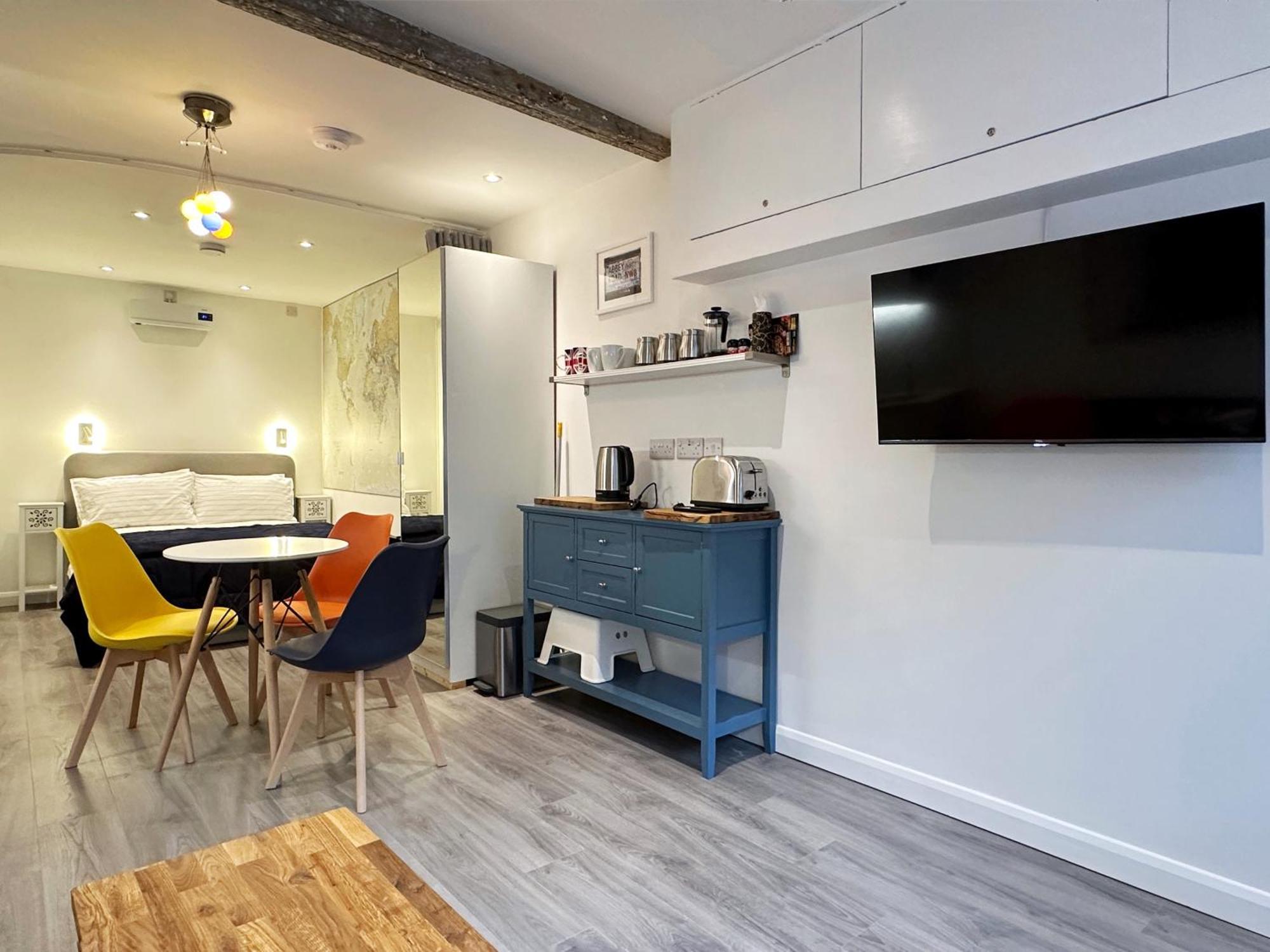Kensington Studio Hosted By Airoperate Near Notting Hill - 1 Double Bed , 1 Sofa Bed, Ground Floor Apartment Via Private Entrance London Exterior photo